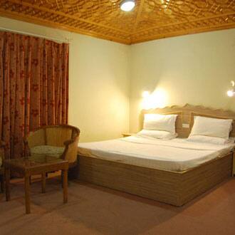 Hotel Nishat View, Srinagar 3